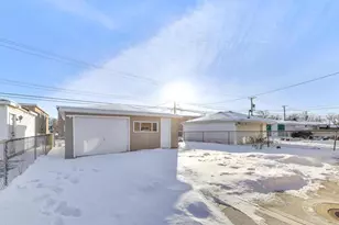 9115 S Green St, Chicago, IL 60620 - Photo 26