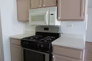 848 Oxford Pl, Wheeling, IL 60090 - Photo 12