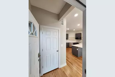 6321 S Eberhart Avenue #1, Chicago, IL 60637 - Photo 4