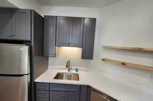 6321 S Eberhart Ave, Chicago, IL 60637 - Photo 10