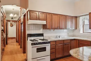 2228 W Augusta Blvd, Chicago, IL 60622 - Photo 2