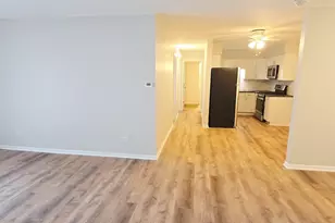 318 W Naperville Rd, Westmont, IL 60559 - Photo 8