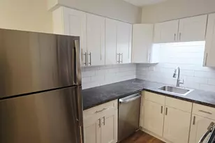 318 W Naperville Rd, Westmont, IL 60559 - Photo 12