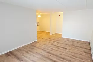 318 W Naperville Rd, Westmont, IL 60559 - Photo 6