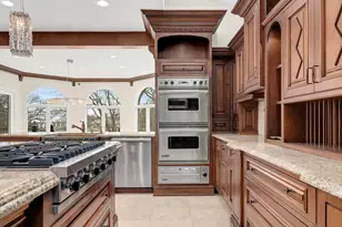 14 Ambriance Dr, Burr Ridge, IL 60527 - Photo 16