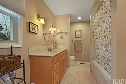 84 Foxboro Lane, Gurnee, IL 60031 - Photo 16