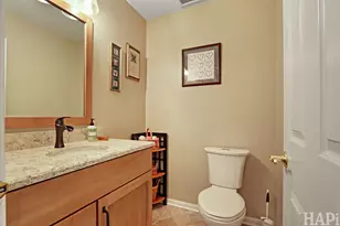 84 Foxboro Ln, Gurnee, IL 60031 - Photo 10