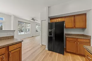 2125 Sunrise Cir, Aurora, IL 60503 - Photo 12