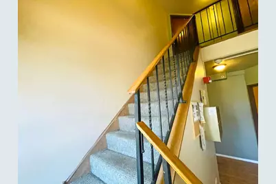 6 N Victoria Lane #D, Streamwood, IL 60107 - Photo 4