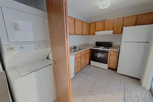 6 N Victoria Ln, Streamwood, IL 60107 - Photo 8