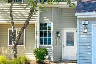 6 N Victoria Ln, Streamwood, IL 60107 - Photo 1