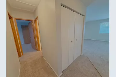 6 N Victoria Lane #D, Streamwood, IL 60107 - Photo 12