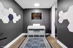 [Address not provided], Chicago, IL 60610 - Photo 10