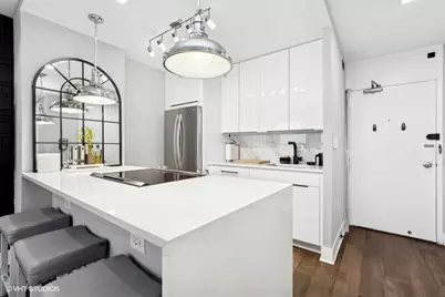 [Address not provided], Chicago, IL 60610 - Photo 2