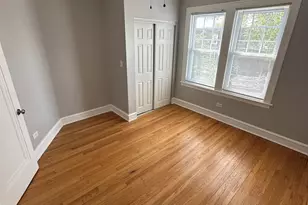 5745 W Wellington Ave, Chicago, IL 60634 - Photo 8