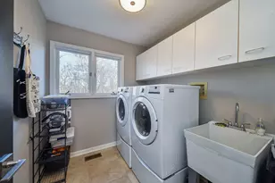 1907 Shoreline Dr, Saint Charles, IL 60174 - Photo 12