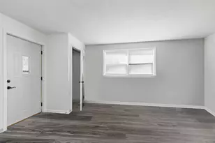 104 High Ave, Hampshire, IL 60140 - Photo 8