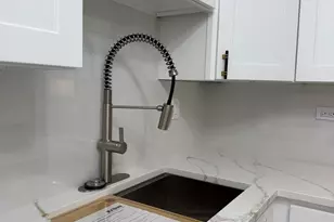 7441 Blackburn Ave, Downers Grove, IL 60516 - Photo 6