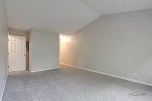 543 Grosse Pointe Cir, Vernon Hills, IL 60061 - Photo 12