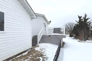 333 Lilac Ln, Matteson, IL 60443 - Photo 2