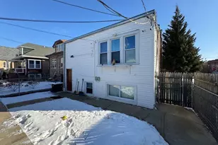 2414 Harvey Ave, Berwyn, IL 60402 - Photo 16