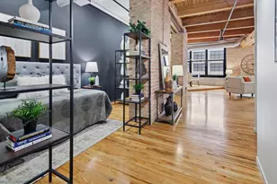 728 W Jackson Blvd, Chicago, IL 60661 - Photo 2