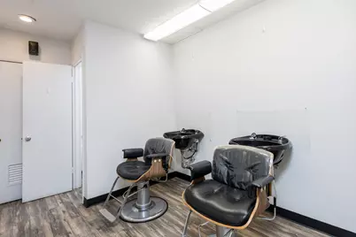 2052 Western Avenue, Waukegan, IL 60087 - Photo 8