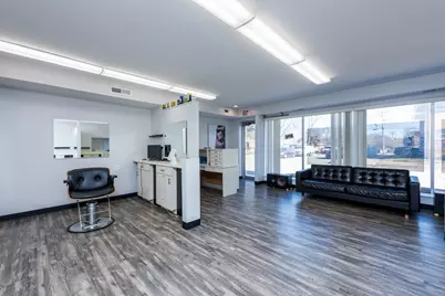 2052 Western Avenue, Waukegan, IL 60087 - Photo 10