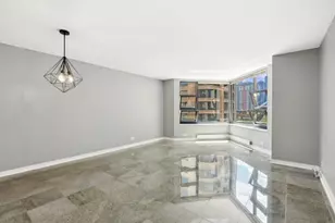 401 E Ontario St, Chicago, IL 60611 - Photo 2