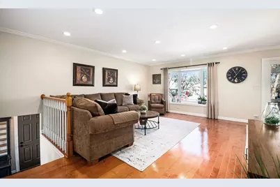 [Address not provided], Arlington Heights, IL 60004 - Photo 4