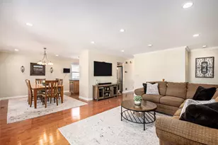 [Address not provided], Arlington Heights, IL 60004 - Photo 2