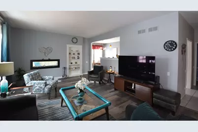 [Address not provided], Algonquin, IL 60102 - Photo 4