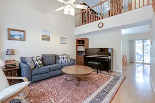 134 Heritage Ct, Gurnee, IL 60031 - Photo 6