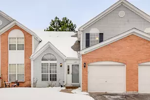 134 Heritage Ct, Gurnee, IL 60031 - Photo 1