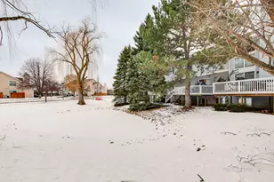 134 Heritage Ct, Gurnee, IL 60031 - Photo 32