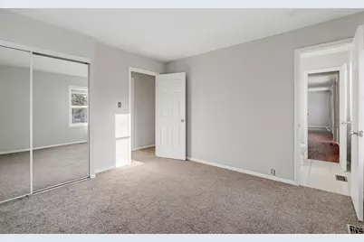 424 Kenyon Avenue, Romeoville, IL 60446 - Photo 12