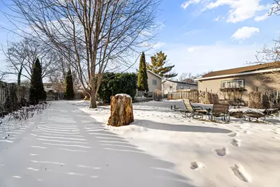 325 Hillandale Drive, Round Lake, IL 60073 - Photo 28