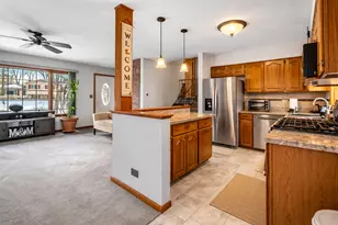 325 Hillandale Dr, Round Lake, IL 60073 - Photo 4