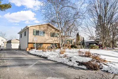 325 Hillandale Drive, Round Lake, IL 60073 - Photo 2