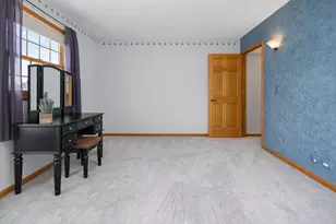 325 Hillandale Dr, Round Lake, IL 60073 - Photo 12