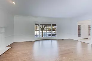 931 Coventry Dr, Lake Forest, IL 60045 - Photo 6