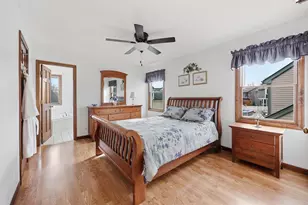 615 Newberry Dr, Elk Grove Village, IL 60007 - Photo 22