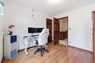 615 Newberry Dr, Elk Grove Village, IL 60007 - Photo 32