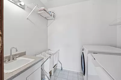 615 Newberry Drive, Elk Grove Village, IL 60007 - Photo 26