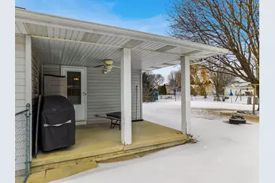 755 Loomis Drive, Rockton, IL 61072 - Photo 32