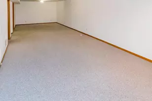 755 Loomis Dr, Rockton, IL 61072 - Photo 28