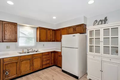 18 Laurel Lane, Grant Park, IL 60940 - Photo 6