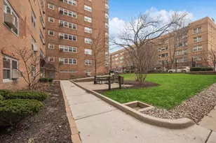 4980 N Marine Dr, Chicago, IL 60640 - Photo 24