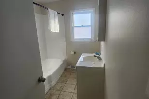 8235 W Summerdale Ave, Chicago, IL 60656 - Photo 6