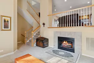 1155 River Bend Ln, Lisle, IL 60532 - Photo 2